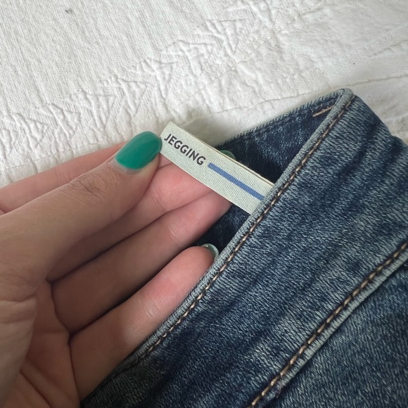 Garage Ripped Skinny Jeggings - Picture 5 of 5